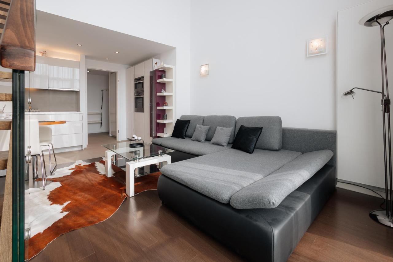 Apartment Skau Eurovea Duplex Danube Exclusive View Free Parking *